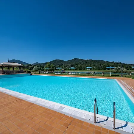 Borgo Di Faldo アパート モントーネ