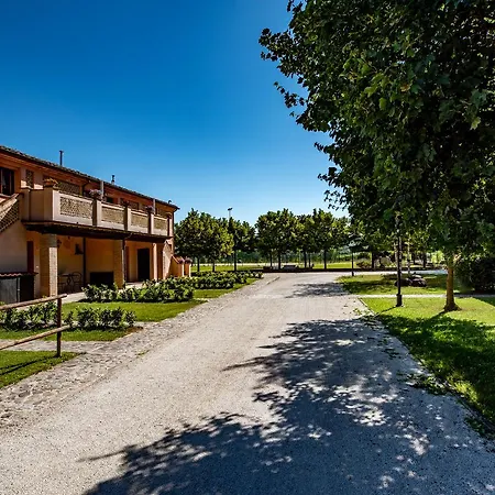 Borgo Di Faldo モントーネ